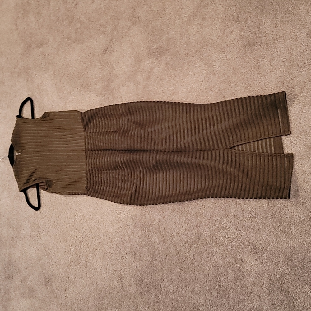 Dress - Picture 3 of 4
